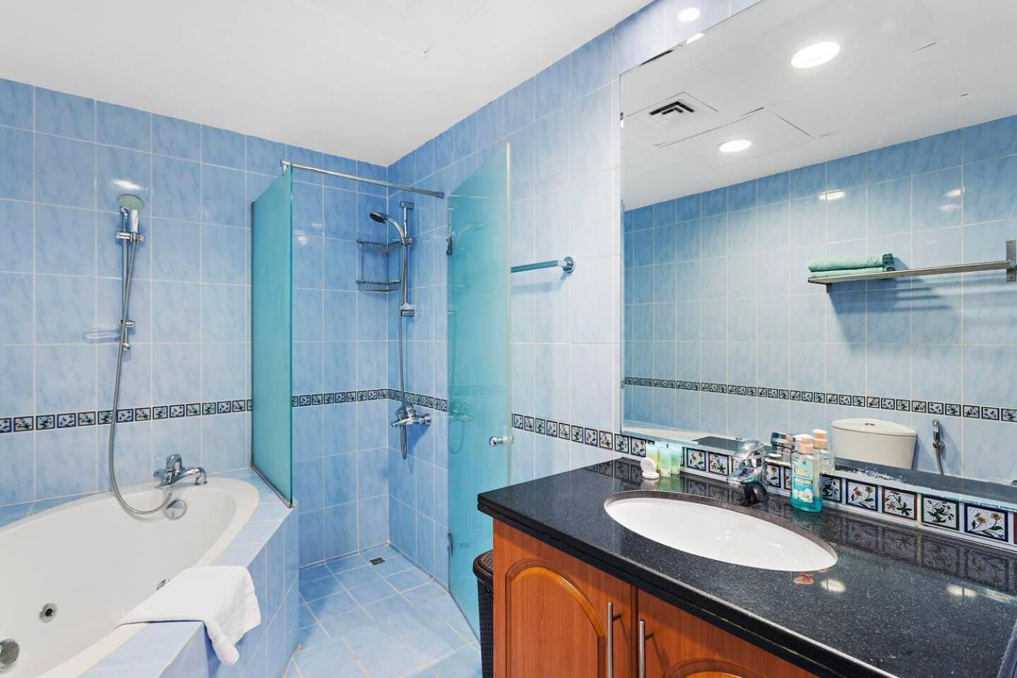Marina View With Pool, Gym, Tennis Court, 5 Mins To Beach Dubai Eksteriør bilde