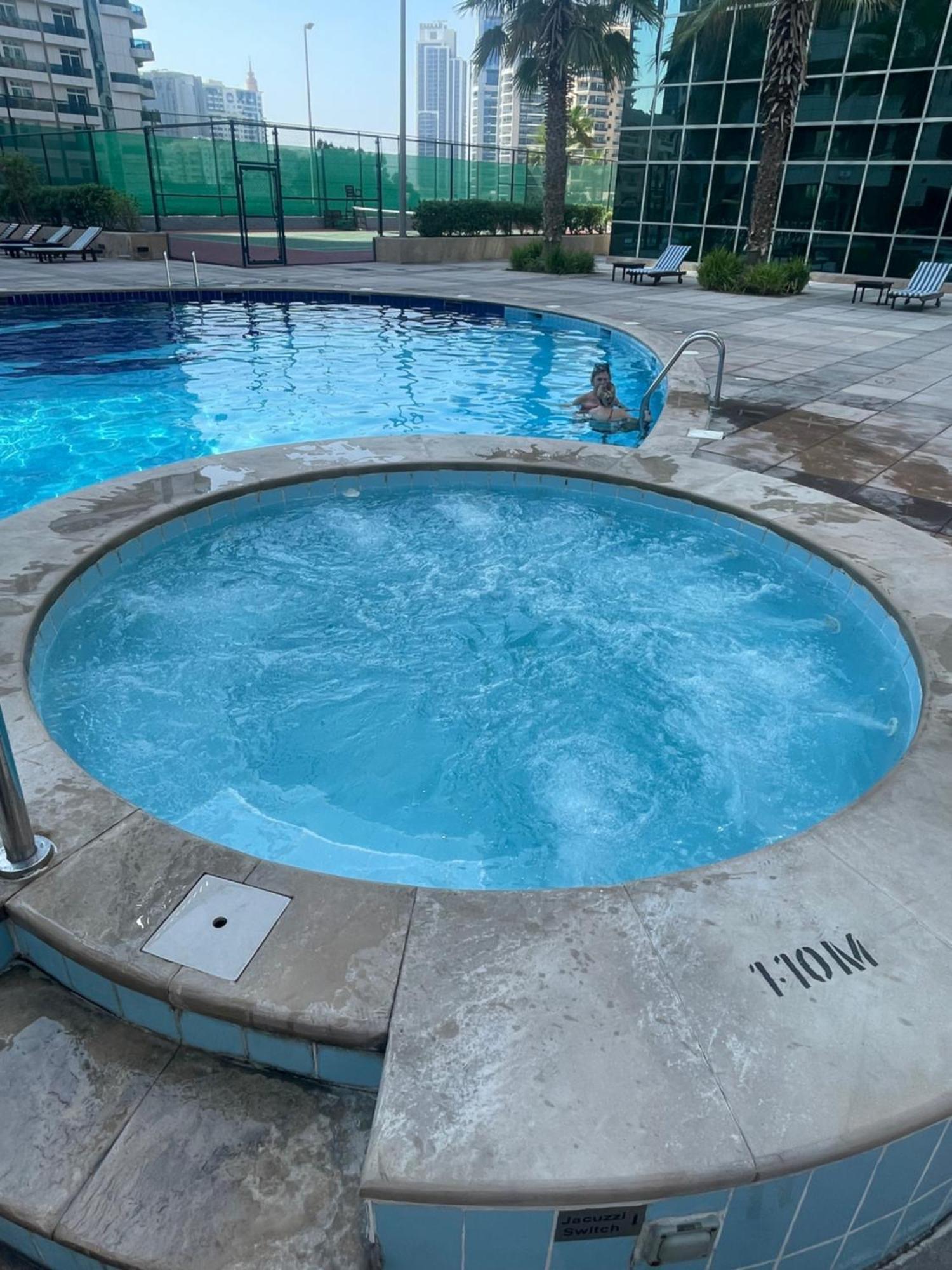 Marina View With Pool, Gym, Tennis Court, 5 Mins To Beach Dubai Eksteriør bilde